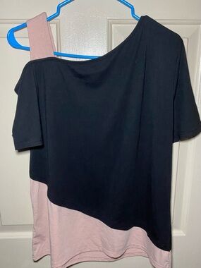 Salant Colorblock Off-Shoulder Top Black Pink Size‎